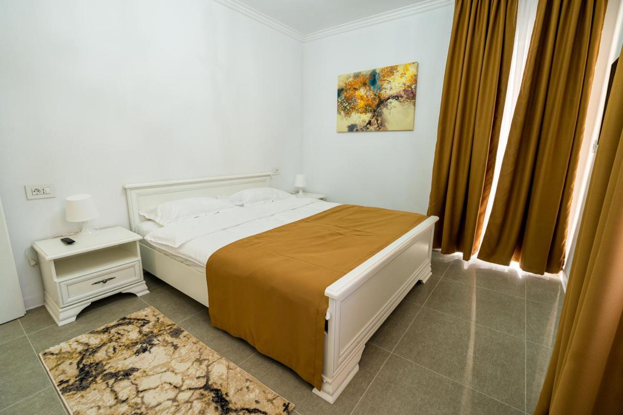 Armada Aparthotel Алба Юлия Екстериор снимка
