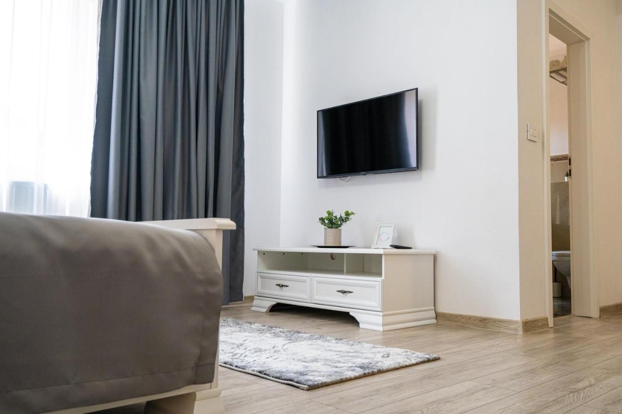 Armada Aparthotel Алба Юлия Екстериор снимка
